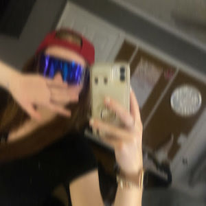 Meet your Posher, Pink_spice